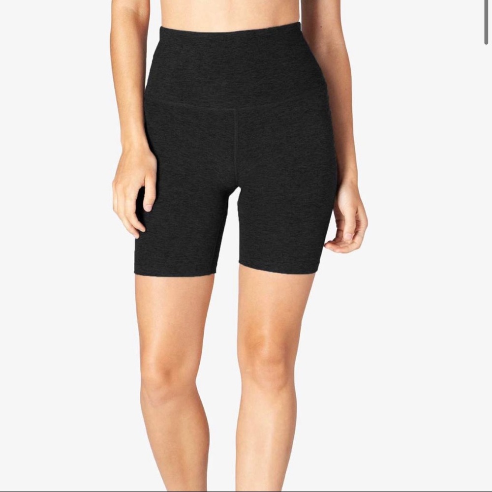 Beyond Yoga Biker Shorts like new darkest night